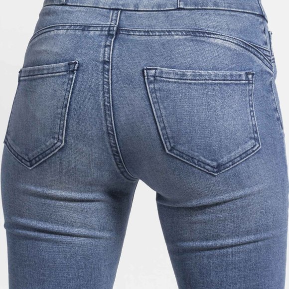 OLGYN Women Stretch Medium Blue Denim Pull on Pant - Picture 3 of 4